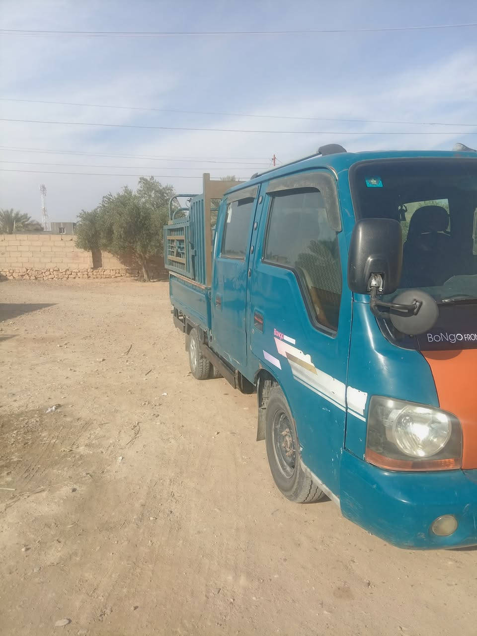 للبيع كيا ام عيون 👀 موديل 2003 سنويه لغاية 2029 باسمي مكان السياره القائم /قرية الدغيمه وصلت 80ورقه قبل 4اشهر/***********
