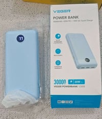 بور بنك VEGER • ٣٠٠٠٠ مللي أمبير • شاشة LED