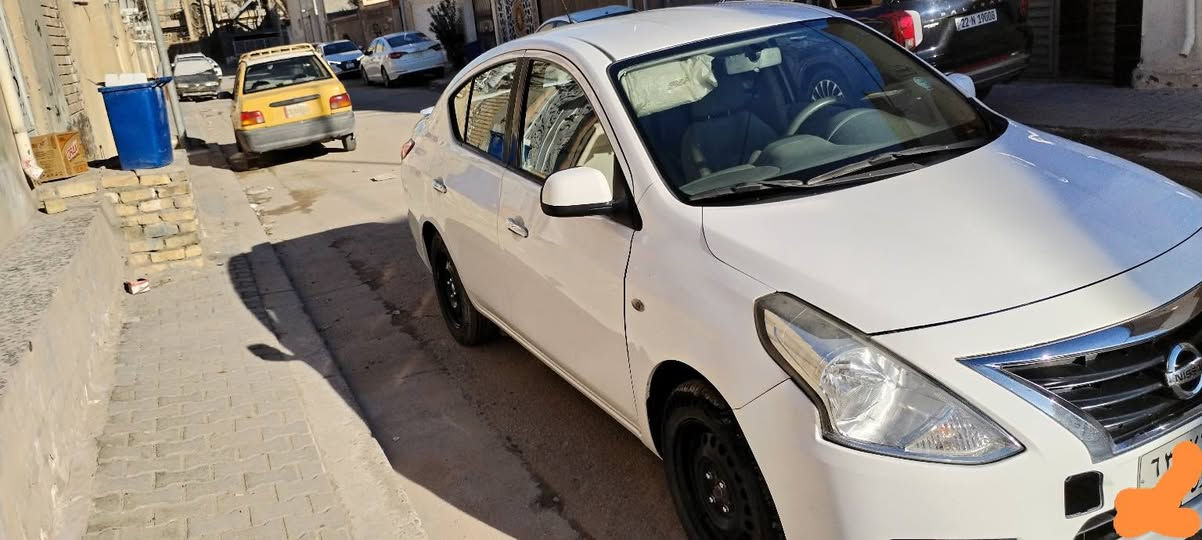 نيسان صني ٢٠٢١ هندي ماشية ١٨٠ نضيفة جدا بيها (نص باب جهة السائق صبغ) 
والباقي كفالة عامة
السعر ١٠٨ وبيها مجال الاستفسار الاتصال 
***********
