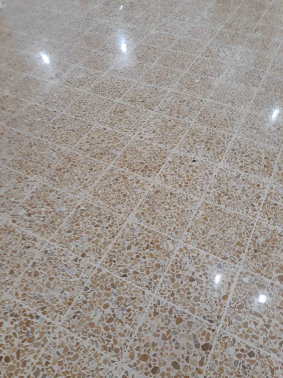 جلي الكاشي والمرمر 
جلي القديم يرجع جديد 
كاشي مرمر  كرانيت وتنظيف البورسلين 
كربلاء ***********
