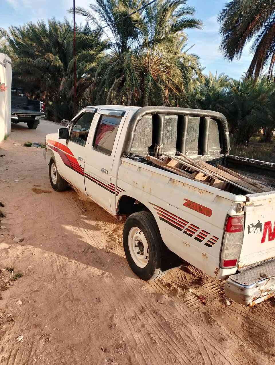 نيسان 92 رقم كربلاء مشروع وطني
مالك الشرعي السماوه تداور بالسماوه 
مكينه وكير خير من الله
والباقي شوف العين 
مكاني السماوه 
السعر 28 وبيه مجال 
***********
