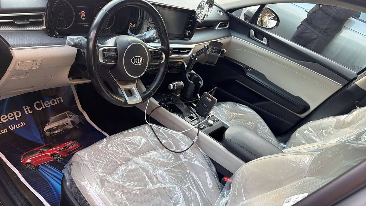 تحيه طيبه السلام عليكم
كي فايف 2021  خليجي مكفوله 
فول مواصفات
ماشيه 41 الف
مكينة 2000 دوش
بصمه ابواب
بصمه تشغيل عن بعد 
شاشه كامره
تحكم ستيرن 
حساس خلفي أمامي 
كرسي كهرباء 
مري شفط 
ترحيب على بعد 
بانوراما 
لايت عدسه 
تبريد أمامي خلفي 
ويل كب 
لد خلفي 
شاحن وإير لس 
3انطمه وضعه قيادة 
رقم اربيل شرط تحويل مباشرة 
198 ورقه وبيها مجال 
اي استفسار رقم صاحب السياره 
***********
مكان بغداد البياع
