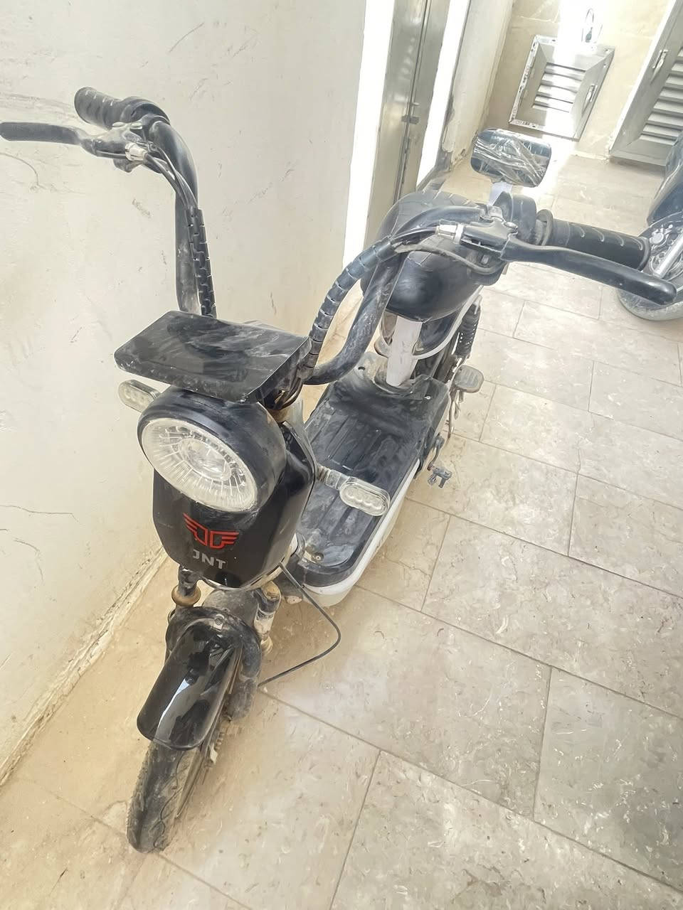 دراجه شحن للبيع المكان الكاظميه الطي  السعر ١٥٠رقم الهاتف ***********واتساب
