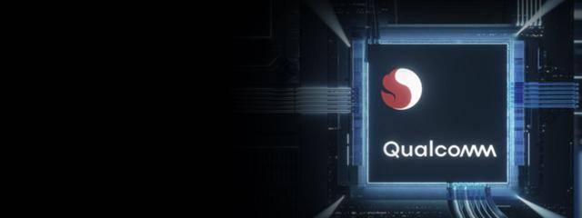 السلام عليكم متوفر 😍 
راوتر Oppo 5G CPE T1a هو راوتر منزلي يدعم شبكات الجيل الخامس (5G) ويتميز بمعالج Snapdragon X55، ويدعم معايير شبكات 5G و 4G مع سرعات تنزيل تصل إلى 4.1 جيجابايت في الثانية. يدعم تقنية واي فاي 6 (WiFi 6) بمعيار 802.11ax، ويوفر منافذ Gigabit Ethernet، وفتحة لشريحة SIM Nano-SIM. كما يمكنه توصيل ما يصل إلى 32 جهازاً عبر شبكة Wi-Fi


**إذا كنت صاحب هذا الإعلان وتريد حذفه لأي سبب، رجاءا أرسل رسالة إلى الدعم الفني**