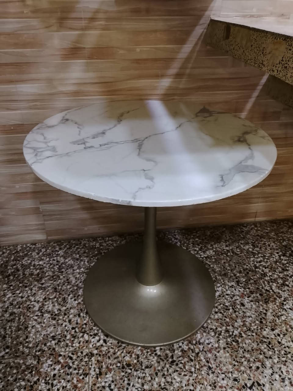 السلام عليكم خذني للبيع وعندي تخت خشب هم وعندي زوالي اثنين وحدة صغيرة وحدة جبيرة وحصير ومدة وحدة كلهن ابخمسة الاف


**إذا كنت صاحب هذا الإعلان وتريد حذفه لأي سبب، رجاءا أرسل رسالة إلى الدعم الفني**