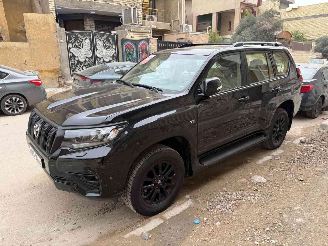 برادو 2023 رقم اربيل باسمي

فئه TX.S دبل تانكي خليجي ضمان شركه ساز

ماشيه 33.000 

بصمه + بصمه أبواب 

تشغيل عن بعد 

فتحه سقف سلايت

زراك لايت 

حساسات 

ثلاجه 

فور ويل 

كشنات كهرباء

كشنات جلد 

شاشه كامره  

و بعد بيها مواصفات 

*بعدها بلضمان السياره 

***********

مكان السياره بغداد / حي جميله بغداد, العراق
