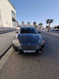 فيوجن SE • ١٥٠٠ توربو • رادار ونقطة عمياء