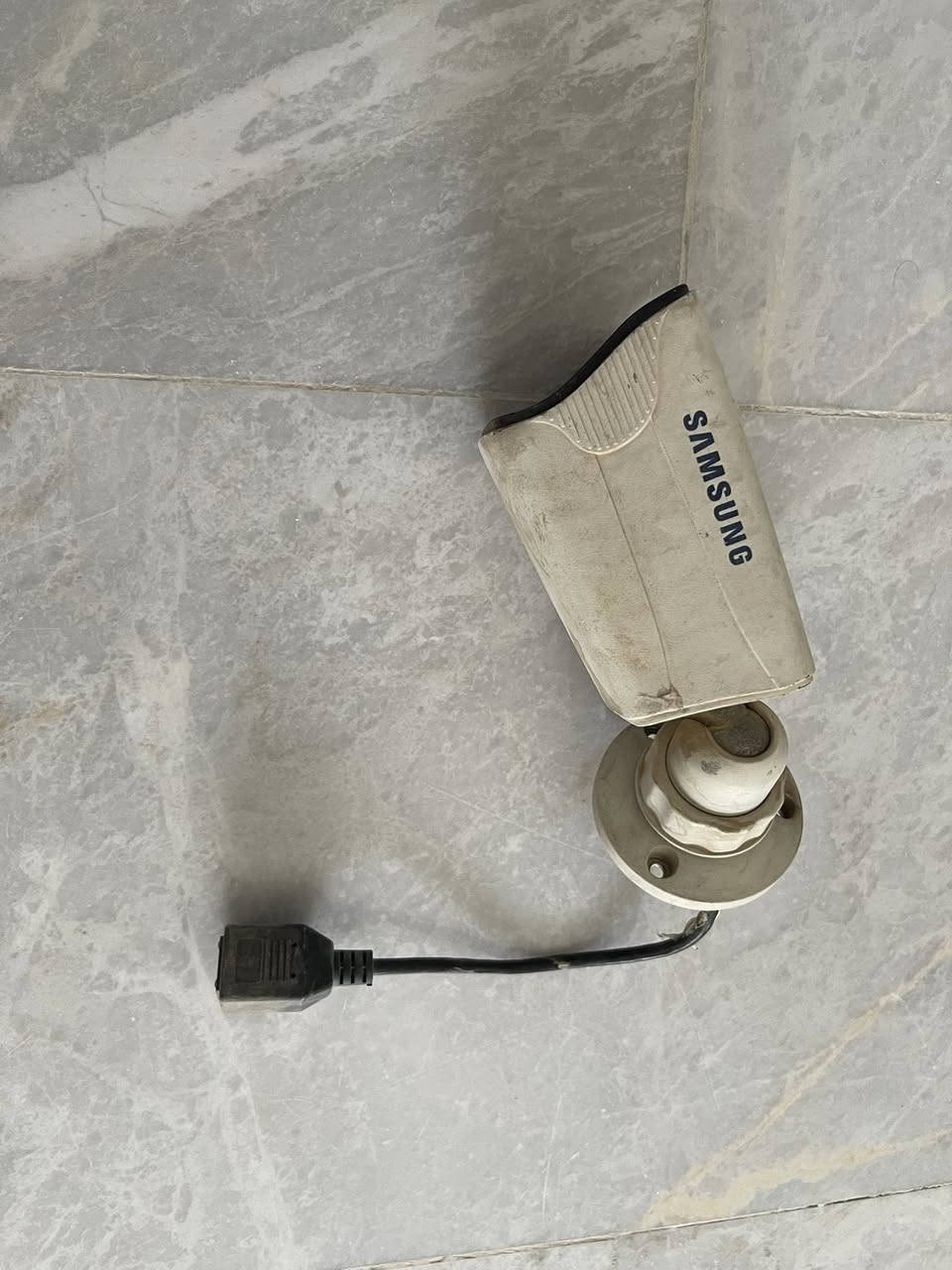 بيش تفيدك تعال اخذهم همة والجهاز سستم كامل


**إذا كنت صاحب هذا الإعلان وتريد حذفه لأي سبب، رجاءا أرسل رسالة إلى الدعم الفني**