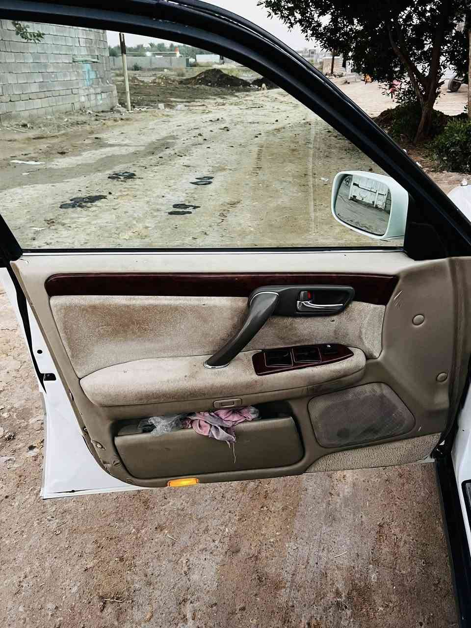 السلام عليكم ملكه للبيع موديل2000 رقم توه مجدد صارله 30 يوم مكينه ثنين ونص فيفتي مكفوله من الضربه والكص والنقل والعيب الشرعي كفاله عامه السياره واحد على واحد تدفىه وتبريد حداده جديده تخم تاير كرستال 
اصل السعر 130  للاستفسار عًرقم تالي  *********** مكان البصره قضاء المدينه
