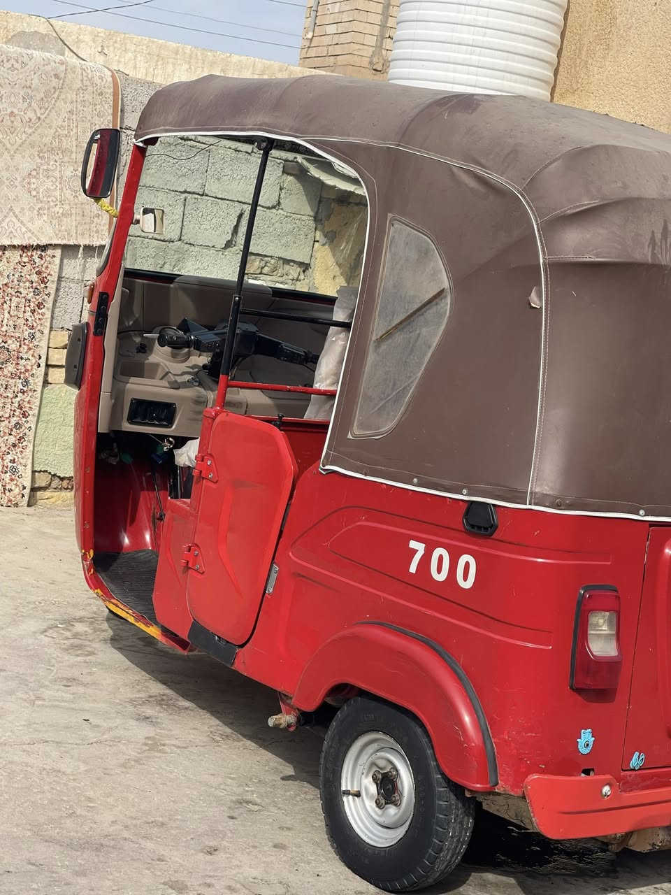 سلام عليكم تكتك البيع 2021 شهر 8رقم وسنويه  كشرة بيه ضربه بلغد ومكينه مجفته لا تنقص ولا تبخر سعرها 8وبيه مجال مكاني ميمونة  ***********
