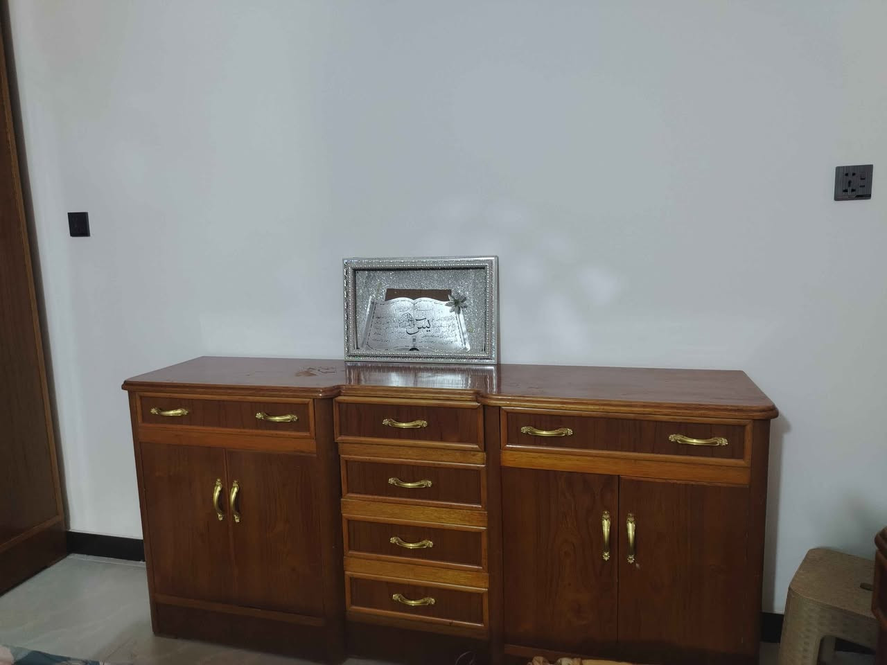 ‎غرفه نوم صاج نقص بيه بس الزاويه مال الملابس السعر مليون ونص‎ بغداد, العراق


**إذا كنت صاحب هذا الإعلان وتريد حذفه لأي سبب، رجاءا أرسل رسالة إلى الدعم الفني**