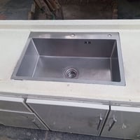 سنگ مطبخ • نظيف • مترين