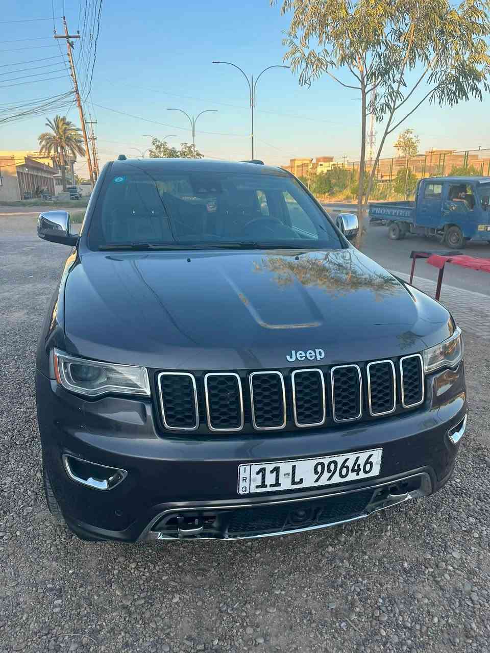 جيب شيروكي فئه سومت  2018
فول مواصفات   البيع او مراوس كامري
حادثها جاملق وبنيد
رقم بغداد بسمي
المكان الفلوجة
السعر 19
***********
