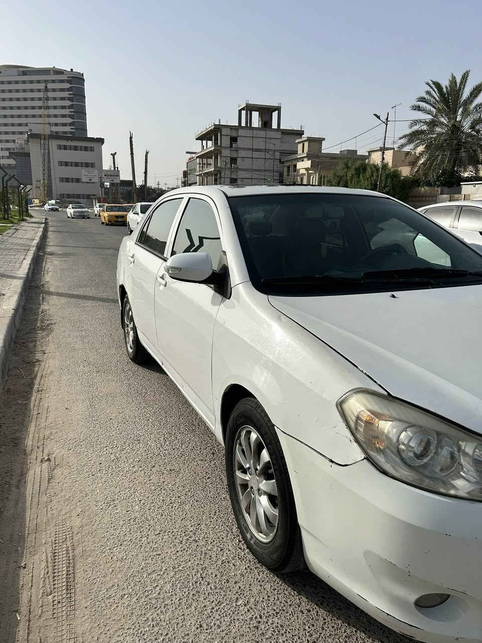 سلامو عليكم مرخصة أبو لكروب سياره بي وايدي جي  ثري مديل ٢٠١٣ سياره شوف العين خيل من الله رقمه مسيان ( A ) سعرها ٥٥ وبيه مجال 
وموجوده بل بصره 
هاتف ***********
