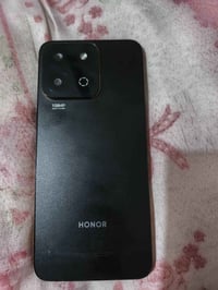 نضيف • استعمال قليل • بدون تصليح