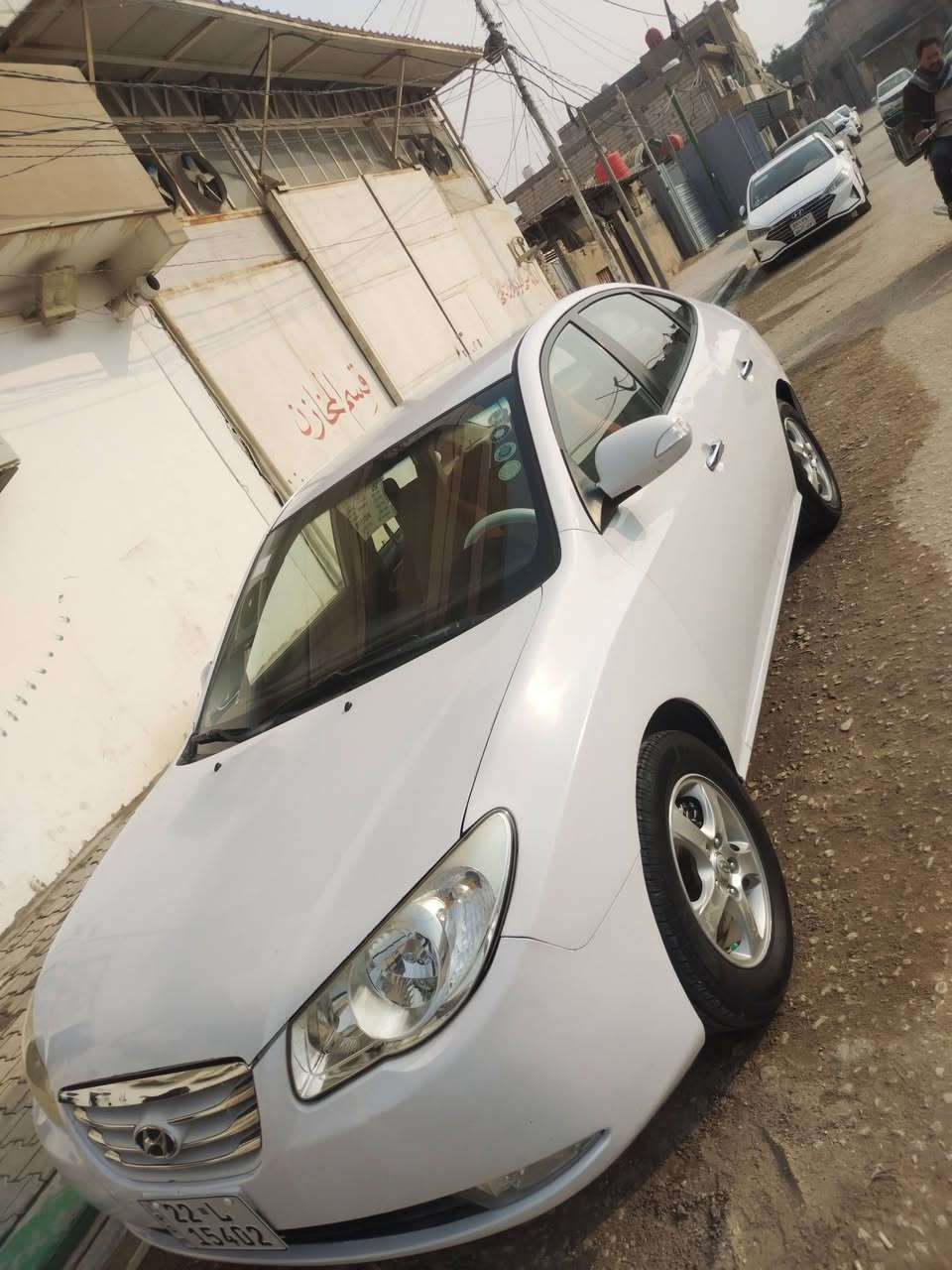 السلام عليكم النترا مقدس موديل ١١ خليجي جاهزة وحلوه احلى من الصوره تدفئة تبريد كير محرك تخم تايرات باتري شاشة جديد حداديه ٥٠ ٪ مكفولة من الضربة والصبغ عدا جاملغ امامي مصبوغ بدون فتح رش فقط اثر شخط مكاني النجف الاشرف للاستفسار *********** السعر ١١٨ وبيه مجال
