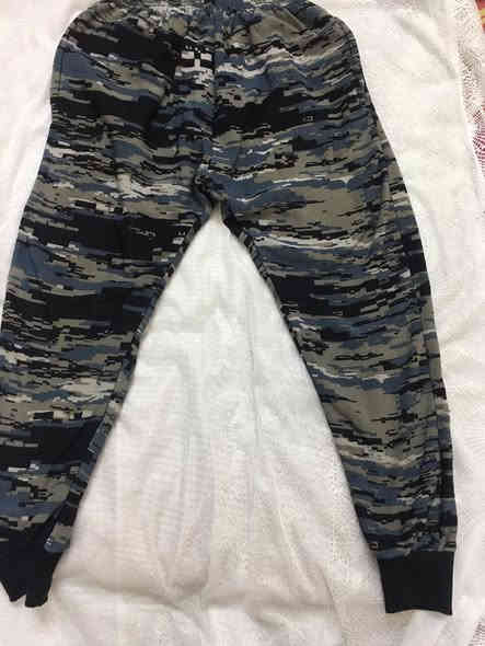 بوجايم عسكر يه مدني قطع مختلفه اللون شي
روعه باله اصلي القياسات مختلفه سعر 10 الف القطعه
نضافه فول للحجز  واتساب ***********
