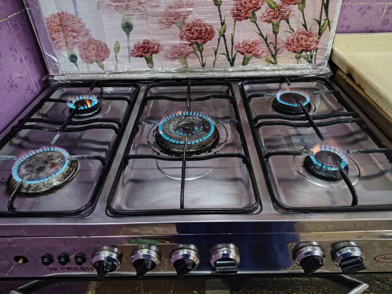 مساء العافيه حبايبي يوجد طباخ كريازي باب اول مستخدم بس نظيف مثل لي بصور فرن شغال اريده ب 300 وبي مجال بسيط


**إذا كنت صاحب هذا الإعلان وتريد حذفه لأي سبب، رجاءا أرسل رسالة إلى الدعم الفني**