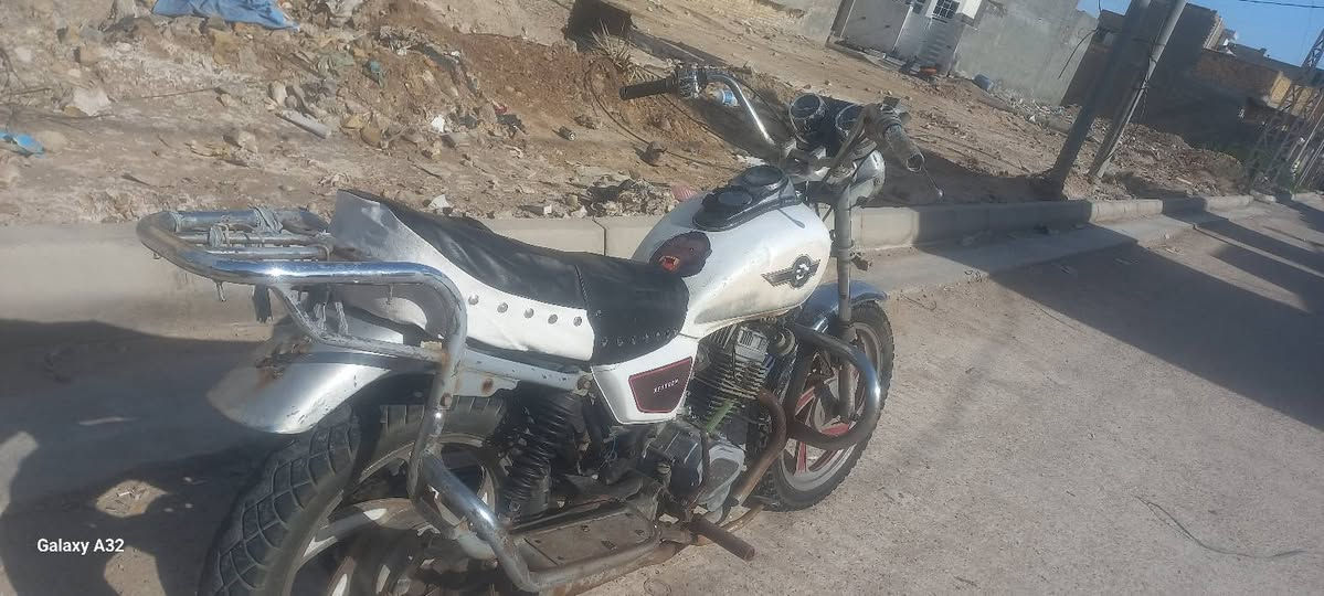 سلام عليكم مديل 15 جونده للبيع جاهزه نقص باتري ولايت خير من الله كل نقص مابيه بدون اوراق اوراق ضايعه سعر275 مكاني كوت ***********
