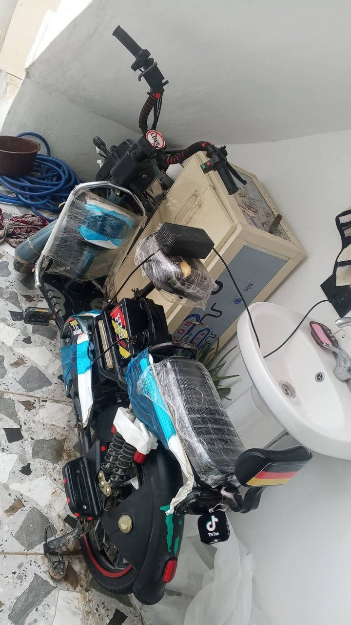 دراجه هايس للبيع موديل2025
نوع his خمسه بطاريات بس شاشه مكسوره كل عيب ما بيه مكاني كركوك سعره230 بمجال رقم*********** والسلام عليكم
