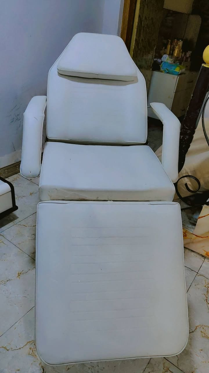 سدية حديثة للبيع سعرها 120 وبيها مجال مكانها الشهداء للاستفسار التواصل خاص


**إذا كنت صاحب هذا الإعلان وتريد حذفه لأي سبب، رجاءا أرسل رسالة إلى الدعم الفني**