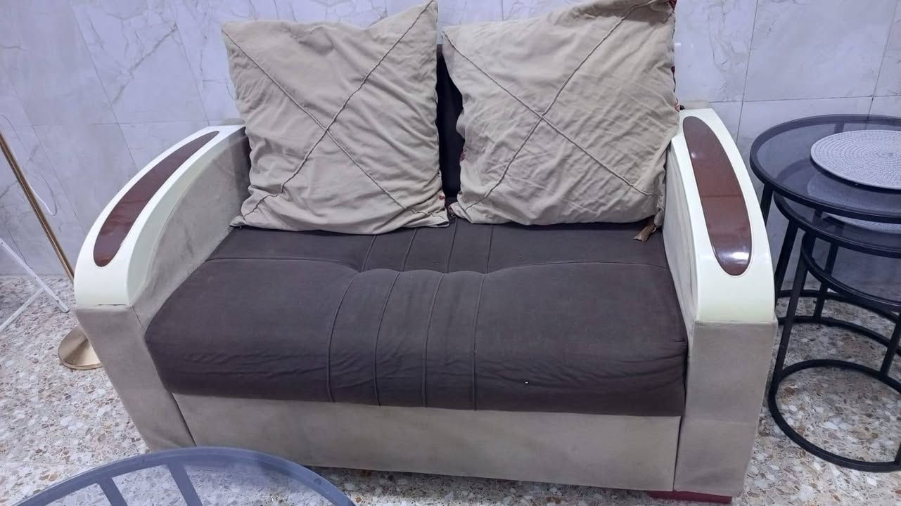 تخم قنفات عشر مقاعد نظيف سعر 300 وبي مجال بسيط مكاني الدوره


**إذا كنت صاحب هذا الإعلان وتريد حذفه لأي سبب، رجاءا أرسل رسالة إلى الدعم الفني**