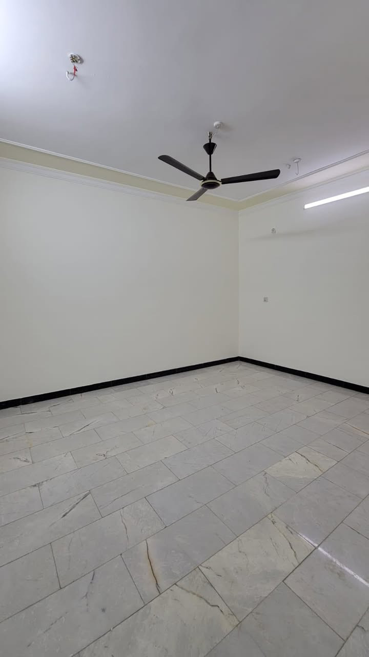 #للايجار__________في__________السيدية
بيت مساحتة ١٠٠ متر نظيف جدا

يسلم فارغ من كل الأثاث في مربع جدا هادئ

يحتوي الدار على ٤ غرف نوم صالة مطبخ خدمات عدد ٢

للاستفسار آكثر الأتصال على الرقم 

***********

او زيارة المكتب الكائن في منطقة السيدية 

شارع جامع الأقصى مقابل لحوم جويلي 

مكتب المصطفى للوساطة العقارية
