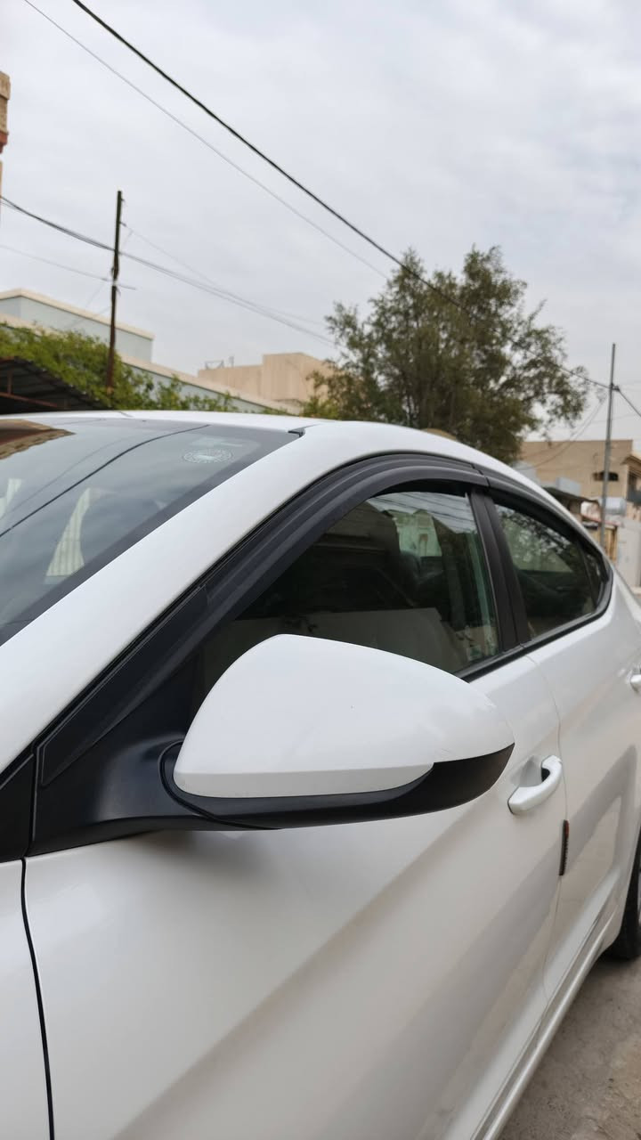 للبيع 🔴
النترا 2017 وارد امريكي 
المواصفات نص فول SE مكينة كير شرط
اللون أبيض صدفي 
حجم المحرك ( 2000 ) 4 سلندر دوش 
تبريد تدفئة فول كهربائيات كله شغال 
رقم دهوك بأسمي سنوية هزة كله جديد 
للاستفسار *********** - ***********
