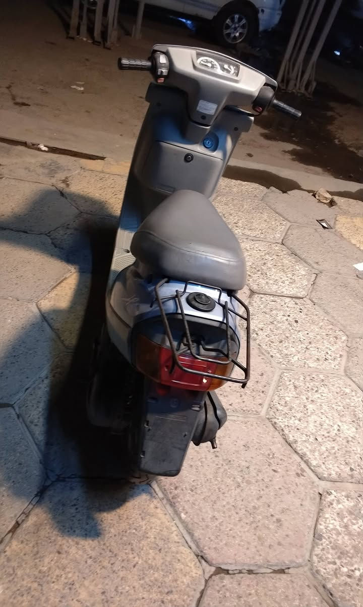 سلام عليكم عندي دراجه للبيع اسم يوماهة بزون كفاله عامه ماشي 6000 فقج مال رمبه البياع الاشرطه الأربعاء  *********** بغداد, العراق
