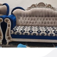تخم للبيع 10مقاعد  نضافه 90% الرقم 07718845070