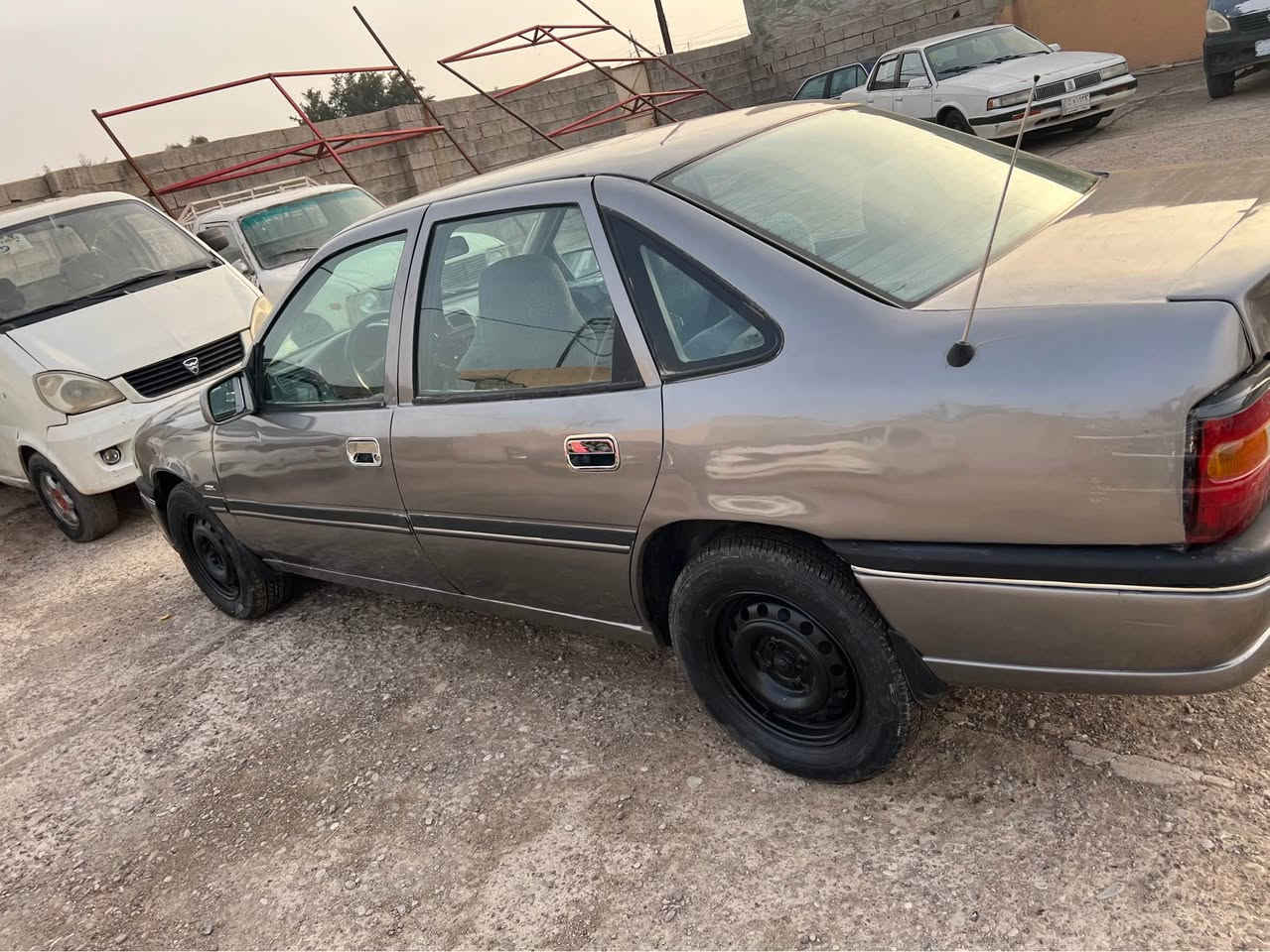 سلام و عليكم 
ئوپل فيكترا محرك ١٨ دفتر بانزين بي سنوية جديد لحد ٣٠ گيرو محرك شرط. سياره كلش نضيفة ولا دينار مابي مصروف شرط تحويل وكالة سعر ٣٨ وبي مجال 
مكان طوز خورماتوو طوز, صلاح الدين


**إذا كنت صاحب هذا الإعلان وتريد حذفه لأي سبب، رجاءا أرسل رسالة إلى الدعم الفني**