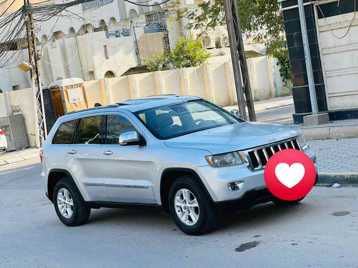 سلام عليكم ورحمة الله وبركاته
#بيع#أومراوس حسب القناعه

جيب لاريدو  فول موصفات وارد امريكي السياره طختهاا بأمريكاا جاملغ الخلفي جه السايق بدون دواخلل شرط  

صار بيهاا بل عراق صبغ حزام اثرر جراد لا طخه ولا شيي حته التكم ما بيهاا صبغغ سياره حسلل حلوه 

1-فتحت سقف 

2-اشاير بل مري 

3-مري هيتر

4-تشغيلل عن بعدد

5-تحكم ستيرن جهتين 

6-استيرن كهربائي 

7-فئت السيارة لمتدد 

حداديه السياره جديده قبل فتره مشتغلهاا 

السياره4x4

تحويل مباشرر  رقم بغداد السنويه لحد 2029

مكان السياره الانبار هيت 

السعر 13$الف دولار 

رقم المبايل *********** غزوان سليم 

ملاحضه الي ع البطانه مال الباب لاسق وليس شخوط
