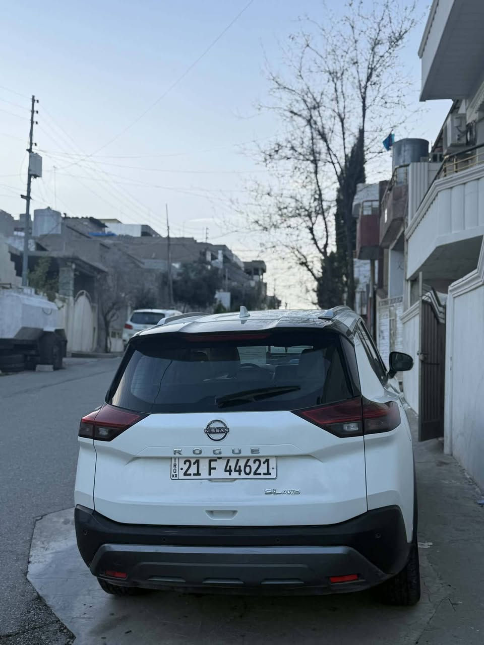 SLسەلاموو عەلیک نیسان ڕۆگ مۆدیل2023مواسەفات مواسەفات.دەرگای بەسمەکوشن جڵد سڵاید ڕاداری لاکان و پیشوو دواوە کامیرای 360دەرەجە ئاوینەی کارەبا سنوق کارەبای وەزۆر مواسەفاتی تر سەیارەکە زۆر جوانو تازە ماوەتەوە وە سەنەوەی تازەیە ڕەقەم سلیمانی گیڕو مەکینەی بەشەرت  شوێن سلیمانی بۆزانیاری زیاتر پەیوەندی بکەن بەم ژمارە تەلەفونە***********وەسەبارەت بەسعریش تەلەفوون بکەن بەم ژمارەی سەرۆ
