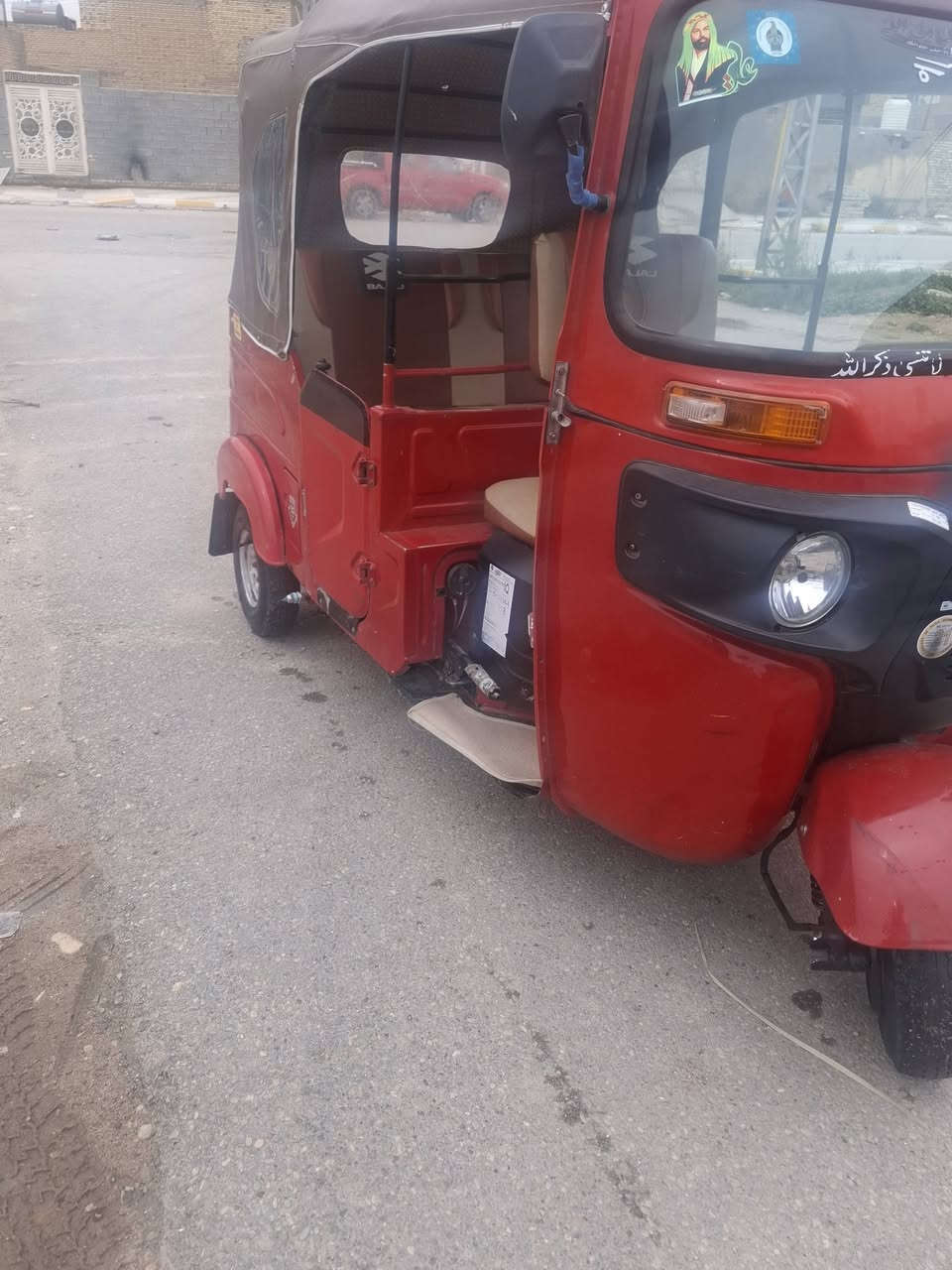 من رخصت الادمن تكتك باجاج 21شهر 12رقم واسط السعر 7300وبيه مجال مكاني رفاعي مااجاوب عله الفيس الاتصال عله الرقم***********
