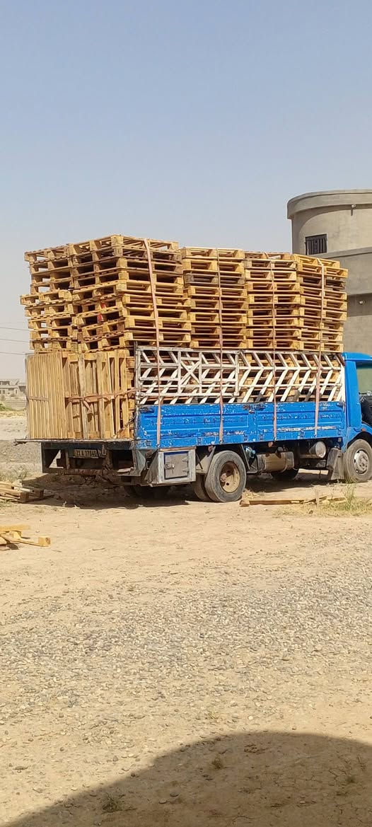 السلام عليكم 
سياره افيكو للبيع موديل 2000
رقم السليمانية محرك 4ينقص كير وشاصي واكسن مكفول سنوية بسمي شرط التحويل 
السعر 55وبيها مجال شي قليل
الاستفسار الاتصال على هذا الرقم ***********
***********
