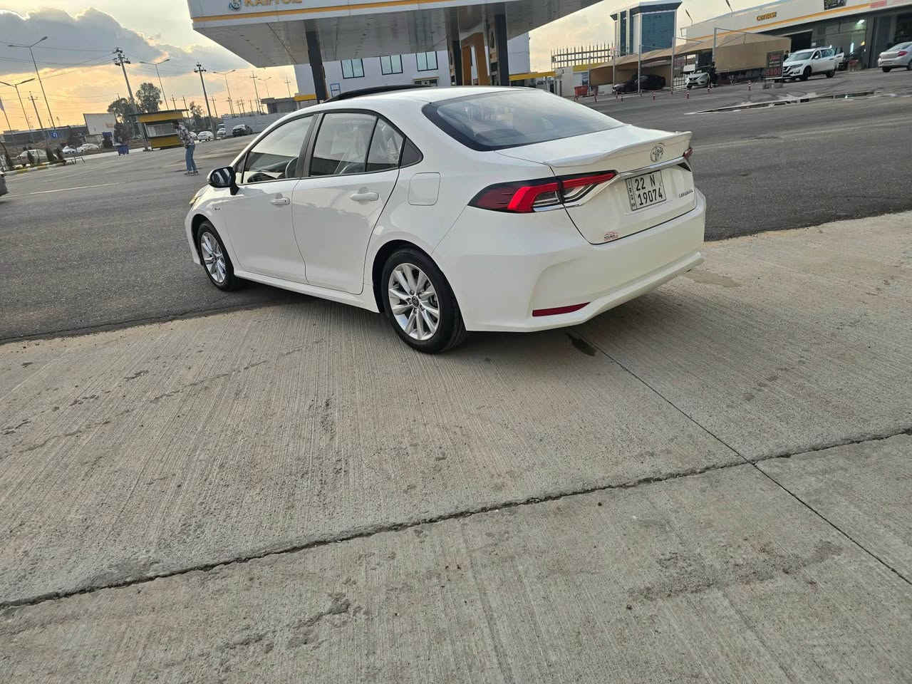 تويته كرؤله بيكاشو 2025نؤهه زار جيلؤمه تر رؤيه سه ياره كه يه ك ده سته بئ قه پو شوخت ره قه م موبايل ***********$167 أربيل, العراق
