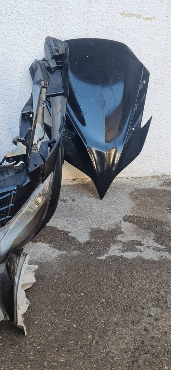 بجم كامل مع اشاير ومع لايتات مال دراجه ماجسته ملي جراند اس 400 نظيف كلش السعر 30,الف وبي مجال موصل جانب الايسر
‎0781 764 1750
