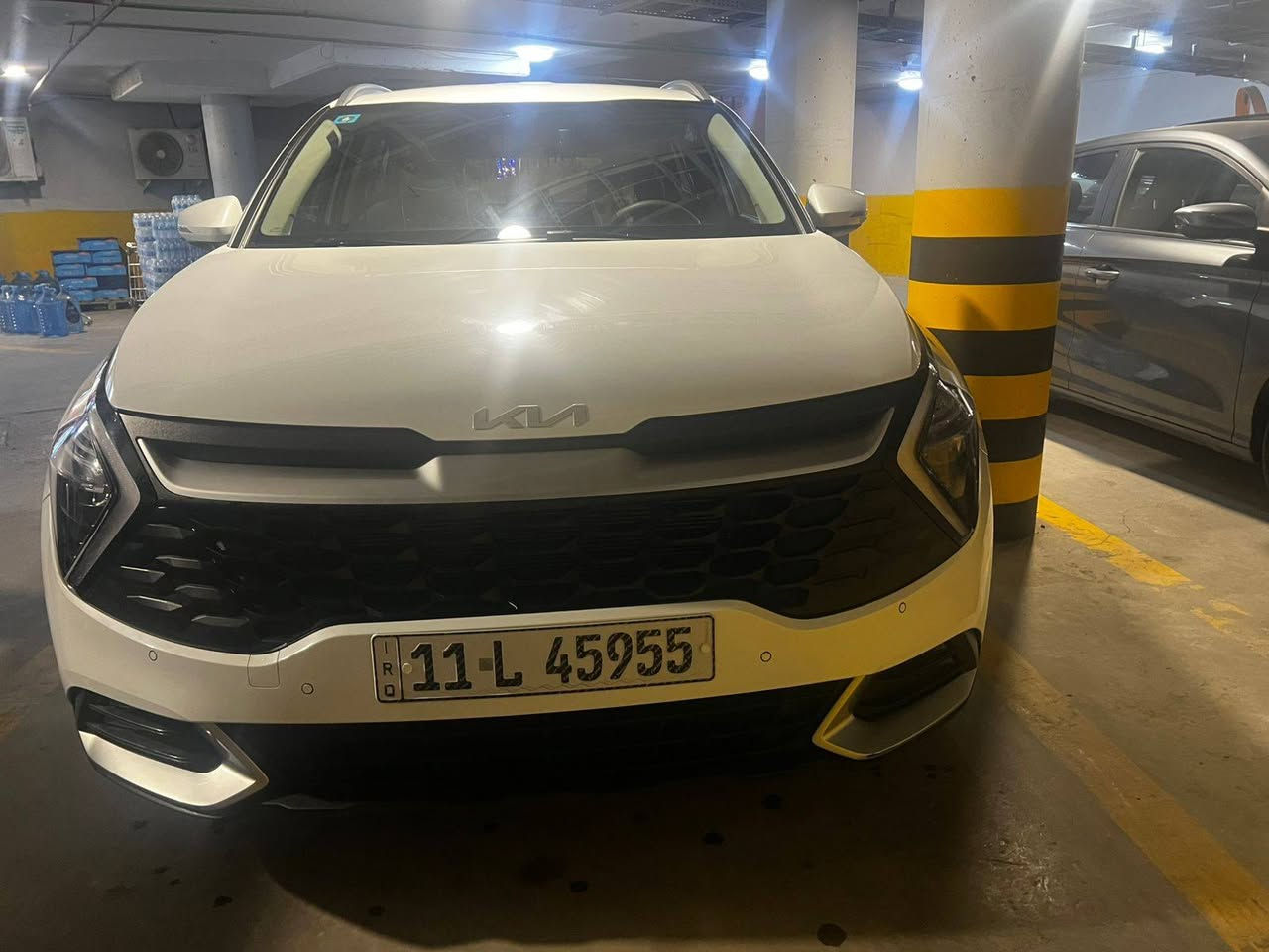 كيا سبورتج موديل 2024 خليجيه.. كفاله حتى من الشخط
ماشيه 39 باسمي شخصيآ
موصفاتها
بصمه..
مري شفط وترحيب.. 
شاشة اعطال..
كراسي كهرباء.. 
هاند بريك بصمه.. 
صندوك كهرباء.. 
البجم لد والبك هم لد.. 
دواخل مغلفه من الزيرو للنظافه.. 
تخم تاير وسبير منازل.. 
السياره جديده.. 
محرك دوش 2000.. 
تبريد خلفي امامي.. 
تدفئه كشنات ودركه.. 
شاشه وكامره وحساسات بس فتحه مبيها.. 
مكاني بغداد الكرخ مجمع الروان.. 
السعر ب 238 وبيه مجال للطيبين.. شي بسييط
 هذه رقمي....
....***********...
