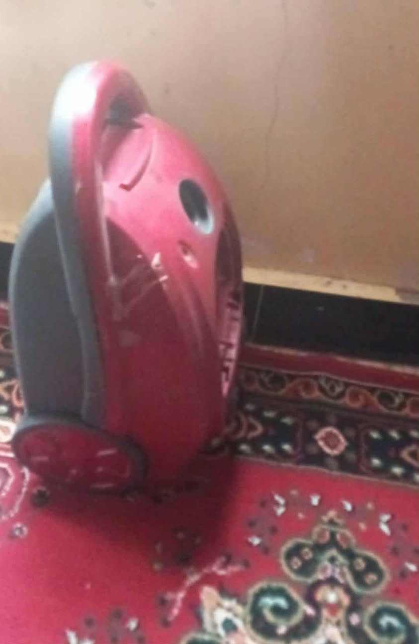 اخت الجديده للبيع مع قلايه ومكنسه صغيرة مكانها الشهداء الشراي يتصل ***********
