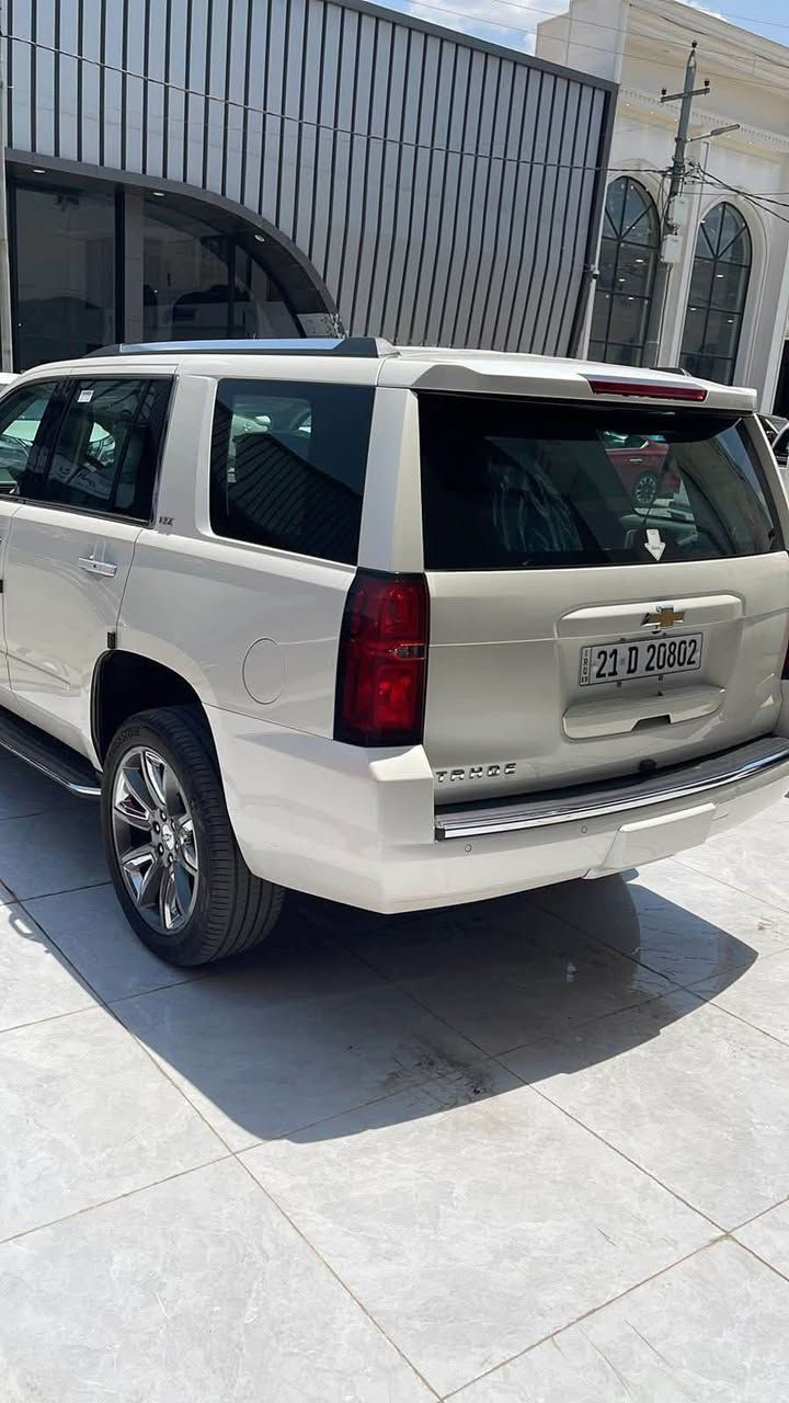 تاهو LTZ 2015 خليجي وكالة المنصور 
لون ابيض صدفي فول مواصفات 1/1 كفالة عامه من الدعاميه للدعاميه  رقم سليمانية مغلفه البجم ppf ممشاها قليل 65 الف كشنات جلد خزن ميموري للكشنات سقف بانوراما المصابيح الاماميه  نظام تعليق هوائي رادار شحن لاسلكي كامره خلفيه صندوق كهرباىي التحكم على المنحدرات مستشعر وقوف  مراقبه النقطه العمياء وصراحتاً انا ما ذكرت كل المواصفات لان مواصفاتها بعد اكثر ومو كلهن اعرفهن مكانها بغداد حي الحسين او الانبار الفلوجة 
0780 330 9873
لسعر 375 بغداد, العراق
