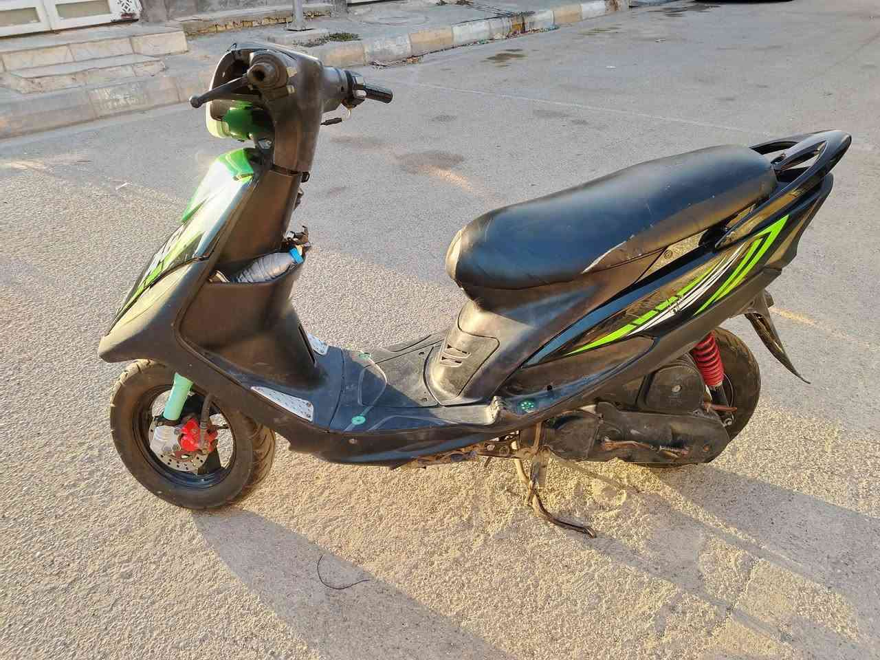دراجه مكاس للبيع نظيفه محرك ما مفتوح كهربائيات كامله سلف و هندر
ب 650 و بيه مجال

***********

