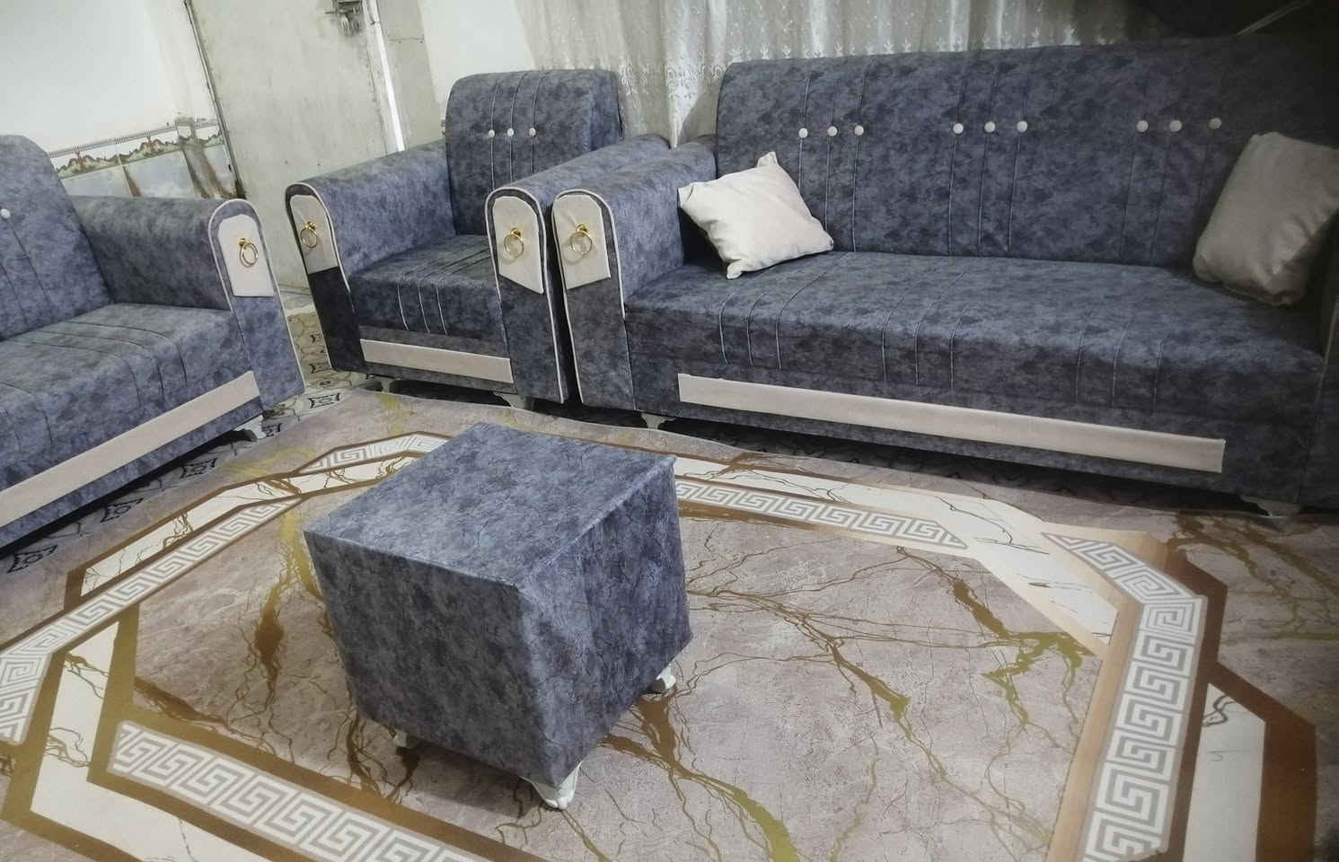 تخم قنفات شبه جديد، استخدام شهرين فقط، 5 قطع / 10 مقاعد، مع طبلة. السعر 275، بيه مجال بسيط. للتواصل خاص.


**إذا كنت صاحب هذا الإعلان وتريد حذفه لأي سبب، رجاءا أرسل رسالة إلى الدعم الفني**