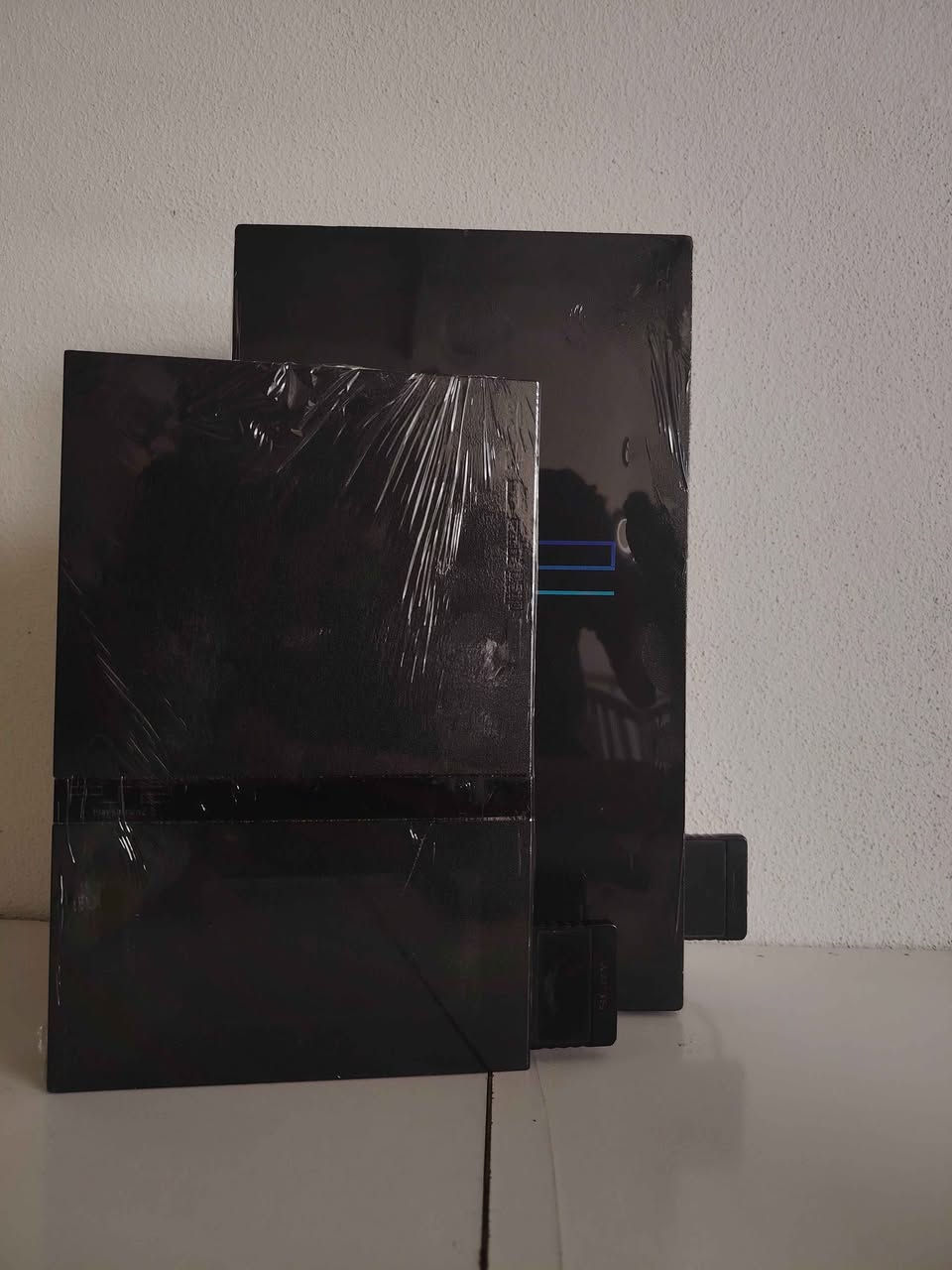 Ps2 Fat & Slim 60gb
كامل ملحقات - کامل تشت
كل واحد ویا یدة وحدة - هەرێکێ دەسکەک دگەل
السعر 
الفات 50 الف - 50 هزار
السلم 45 الف - 45 هزار
توصيل متوفر - گەهاندن بەردەستە
الرقم 
*********** الحمدانية, نينوى
