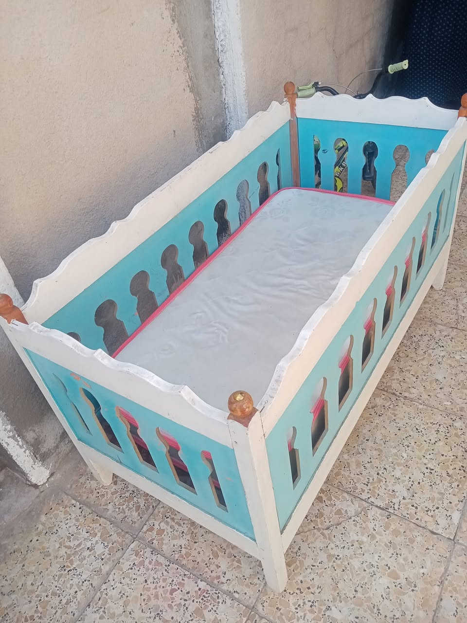 جربايه مال أطفال للبيع ٤٥ وبيه مجال


**إذا كنت صاحب هذا الإعلان وتريد حذفه لأي سبب، رجاءا أرسل رسالة إلى الدعم الفني**