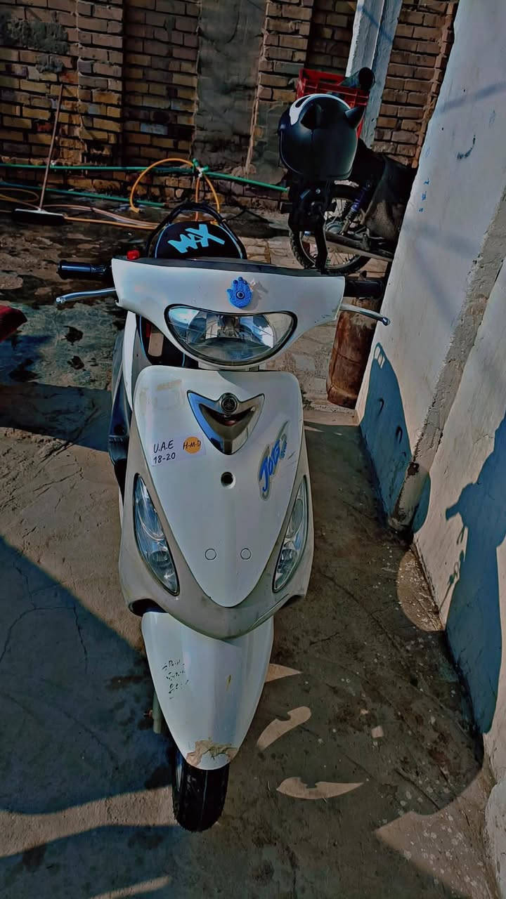 سلام عليكم دراجة ماكس منغولي البيع 750 بية مجال دراجة نضيفة مكينة كفالة عامة بس كفرات تجارية دراجة خير من الله هاذة رقمي *********** خيك لا تكسر بل سعر  مكان حي العسكري شارع 30
