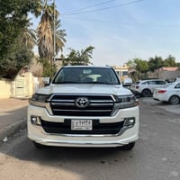 لاندكروزر • ٢٠٢٠ • رقم بغداد