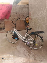 بايسكلات بناتي • ابيض واسود • مكملات نضيفه