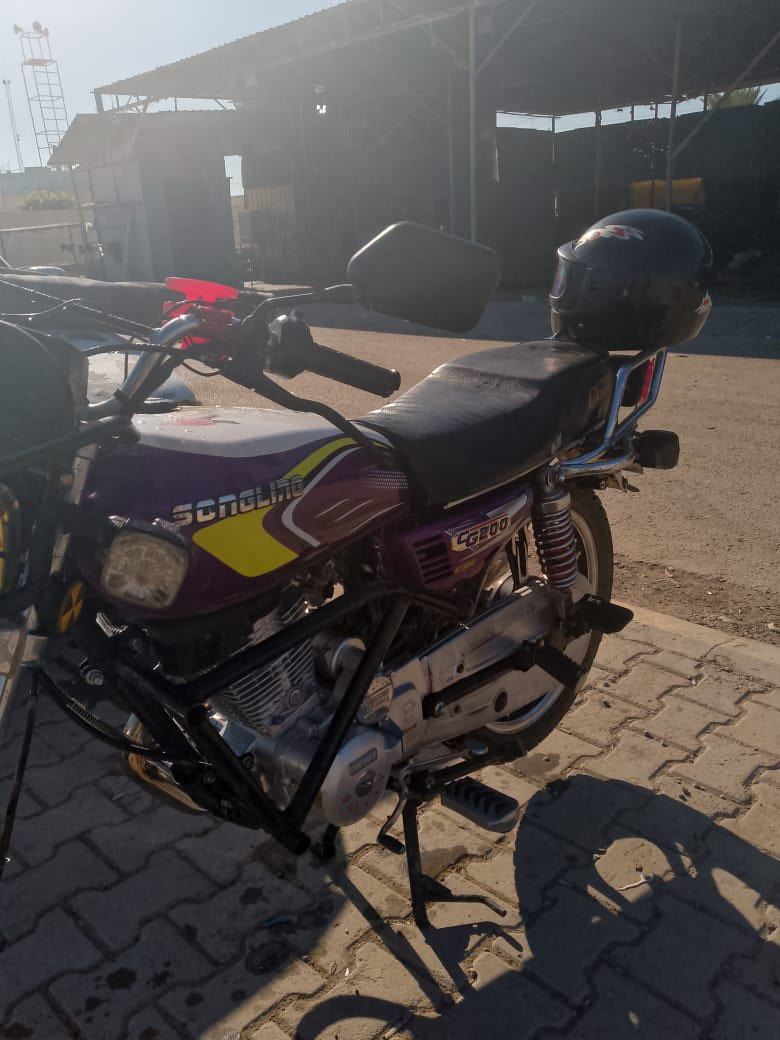 السلام عليكم سيفان 22محركً150مامفتوح
السعر 500وبي مجال مكاني بيجي 
***********
