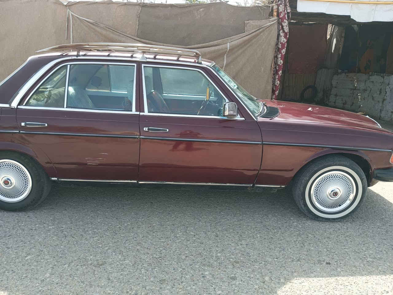 سياره مارسدس موديل ٨٤ أبو جحيل سنويه ٢٧ تنتهي 
راعيه بكرمة بني اسعيد سنويه بسمه أسعر ٥٠ بيه مجال صاحب 
السنوية يريد تحويل تجي وتقابل وي صاحب السنوية 
***********
***********
تجي وشوف السيارة وتقتنع بيه وبيك خير وتدلل وكلشي سهل أن شاء الله
