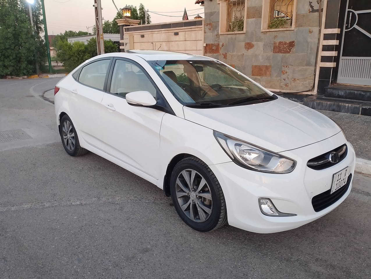 اكسنت 2015 خليجي 
 1600 
بيهه 3 قطع صبغ 
بغداد بسمي 
سعر 87 
مكانب بغداد الكرخ
***********
